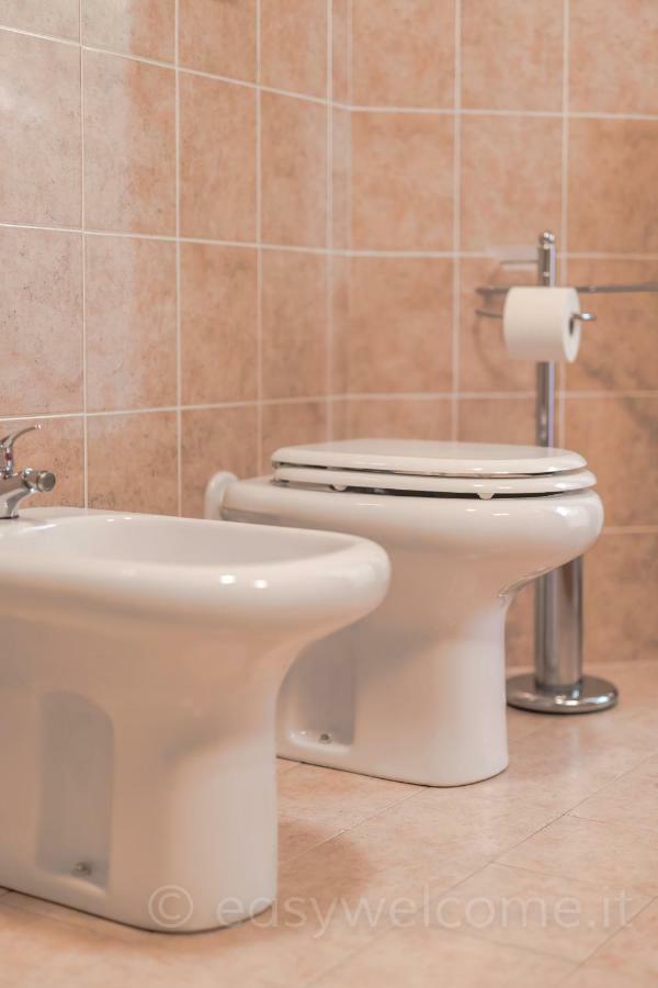 Easy Welcome Casa Rosada Apartment Nova Milanese Exterior photo