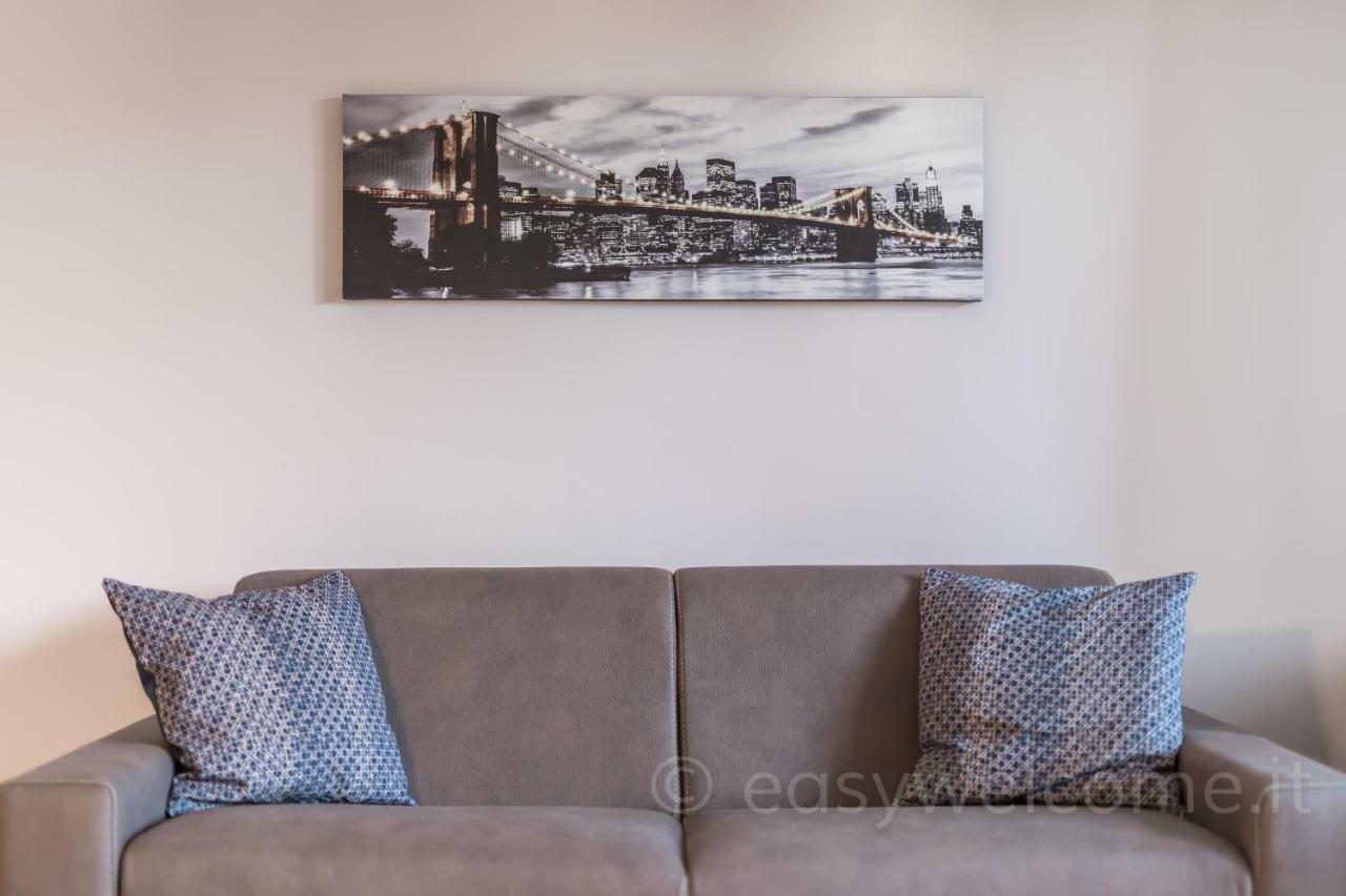Easy Welcome Casa Rosada Apartment Nova Milanese Exterior photo