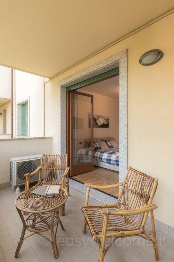 Easy Welcome Casa Rosada Apartment Nova Milanese Exterior photo