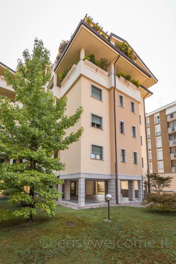 Easy Welcome Casa Rosada Apartment Nova Milanese Exterior photo