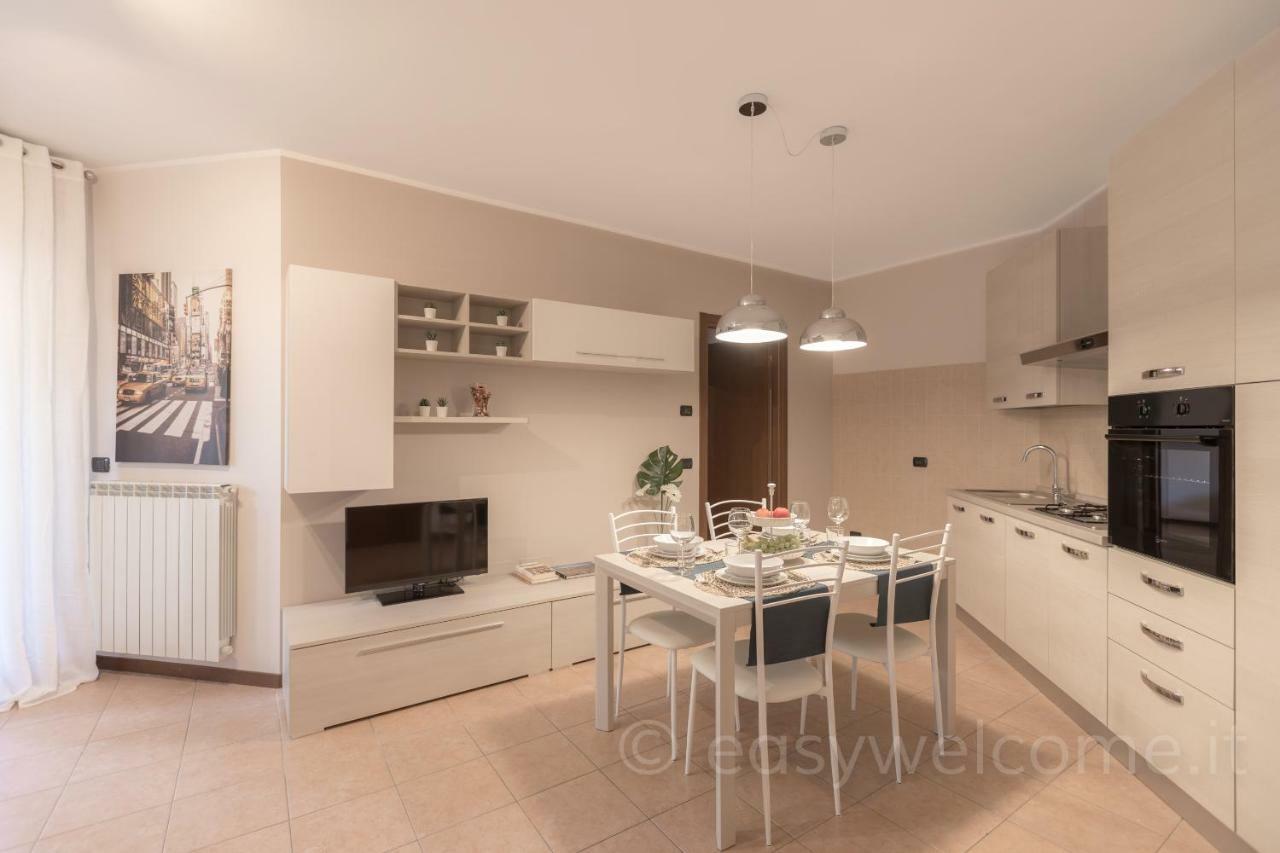 Easy Welcome Casa Rosada Apartment Nova Milanese Exterior photo